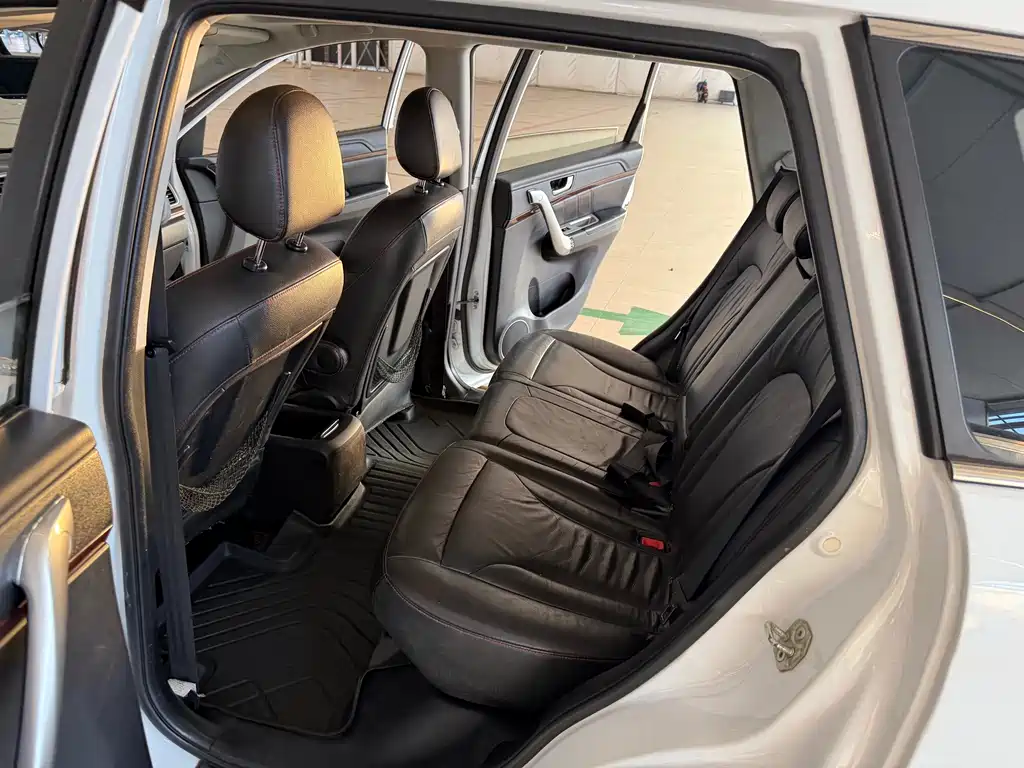 Haval H6 2015 — фото 18