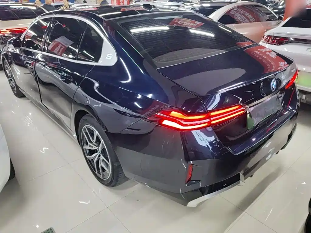 BMW i5 2024 — фото 5