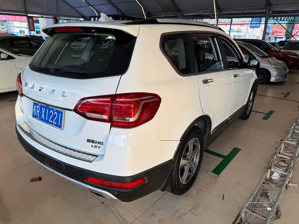 Haval H6 2015 — фото 10