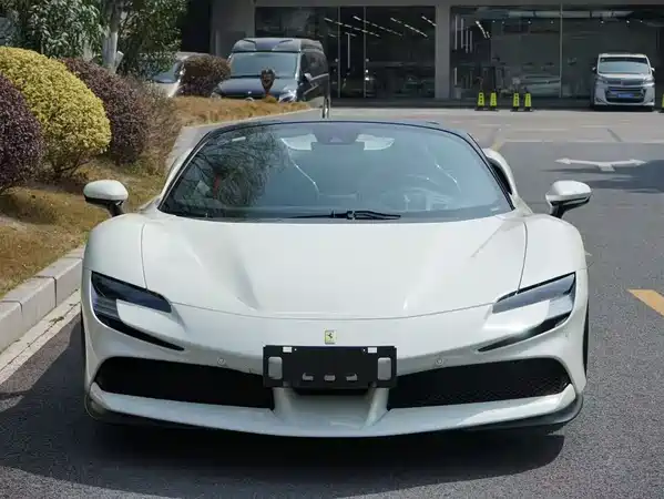 Ferrari SF90 2021