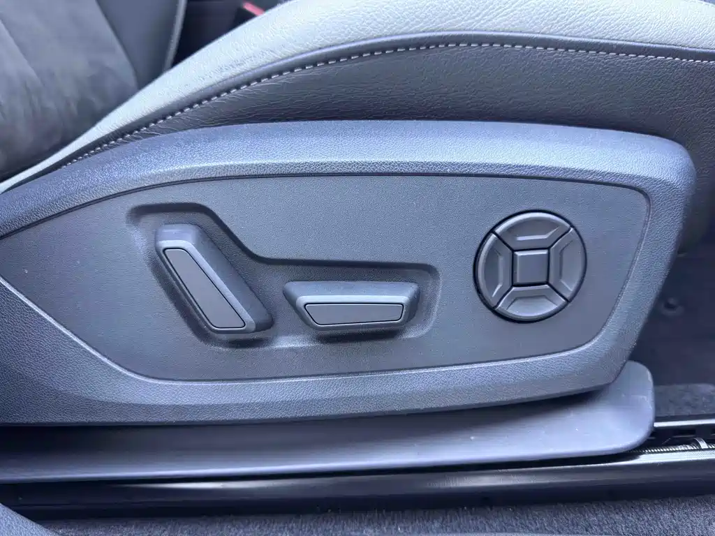 Audi Q3 2023 — фото 21