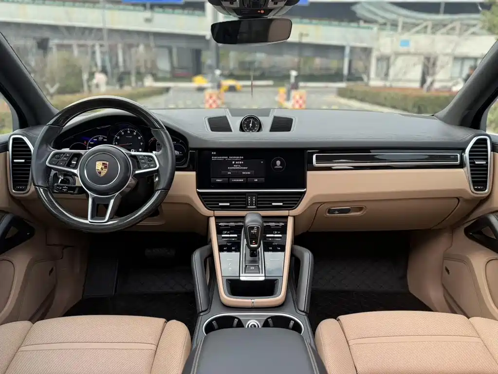 Porsche Cayenne 2023 — фото 14