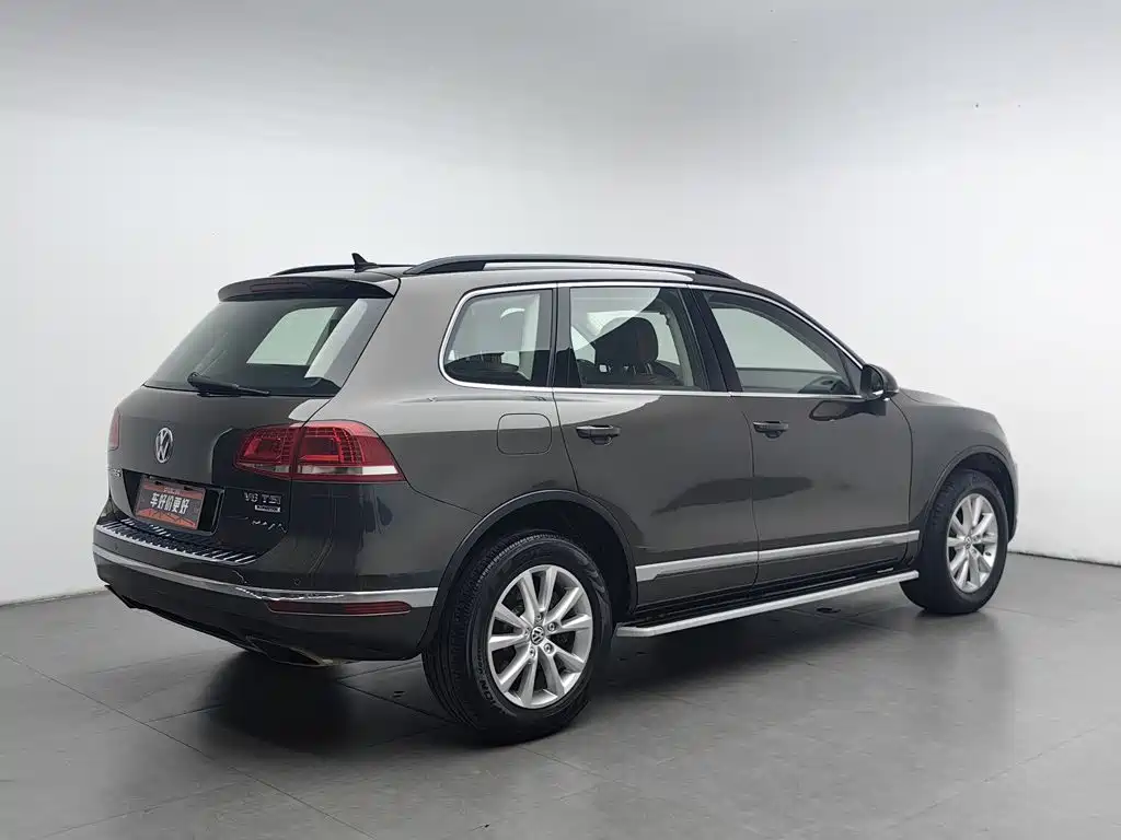 Volkswagen Touareg 2017 — фото 2