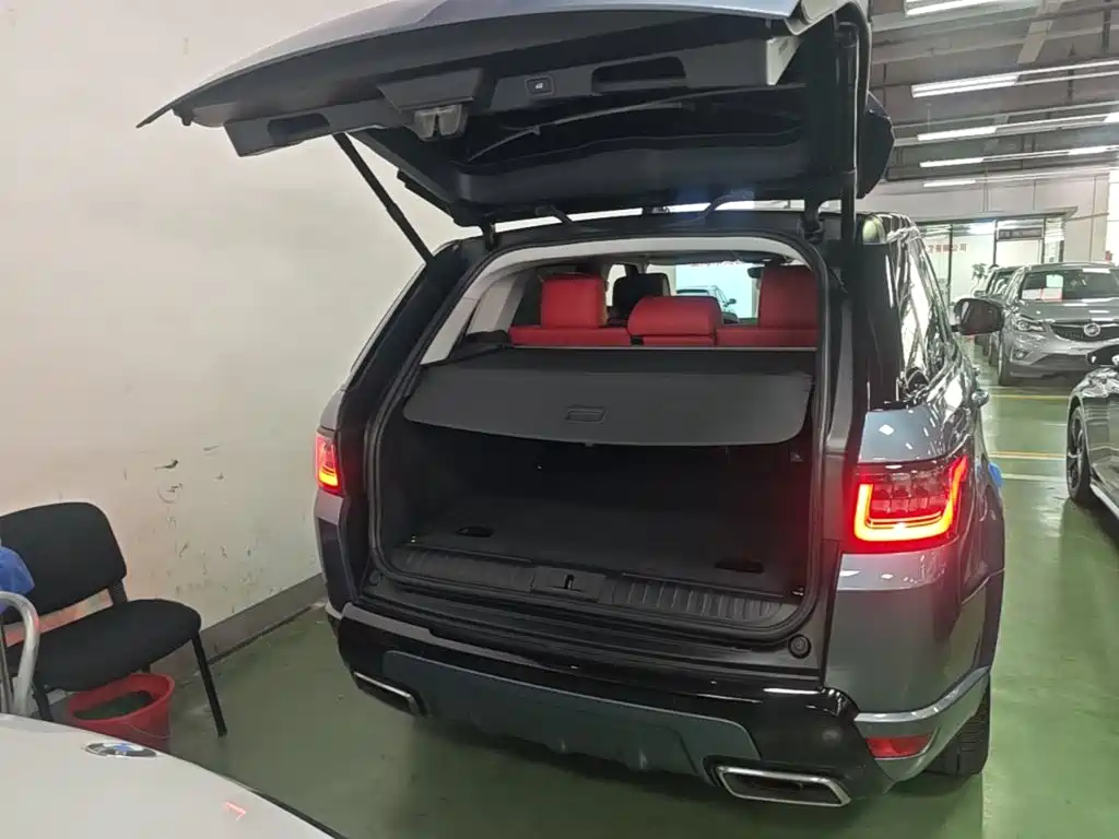 Land Rover Range Rover Sport 2019 — фото 19