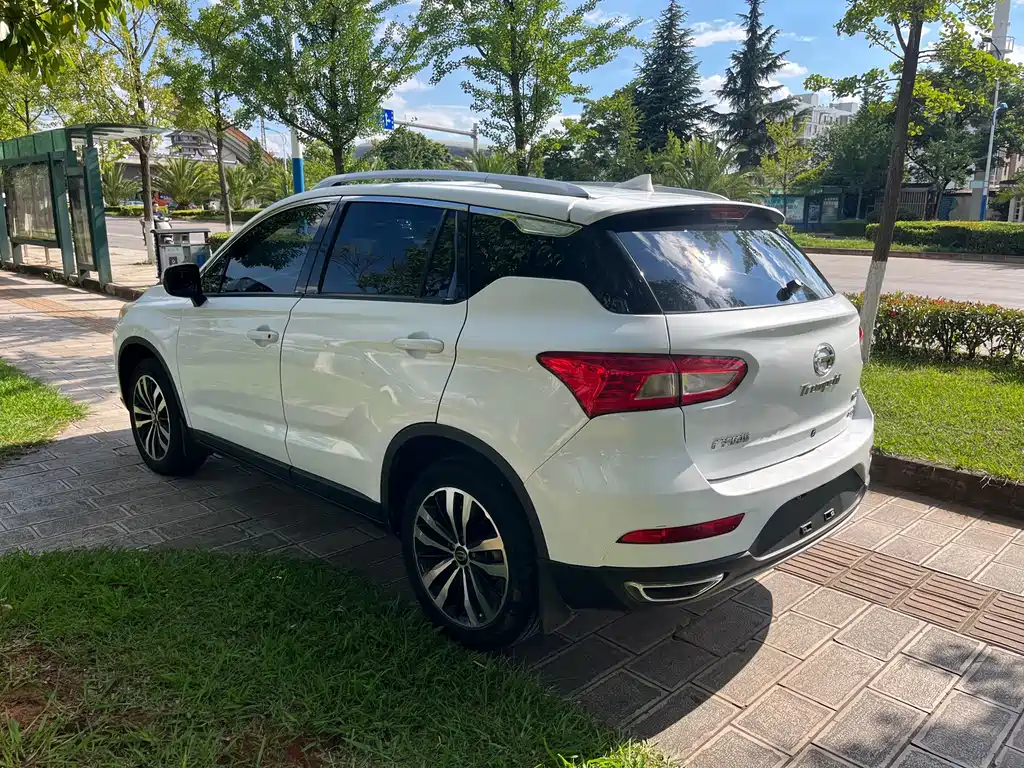 GAC Trumpchi GS4 2017 — фото 6