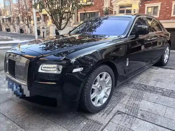 Rolls-Royce Ghost 2011
