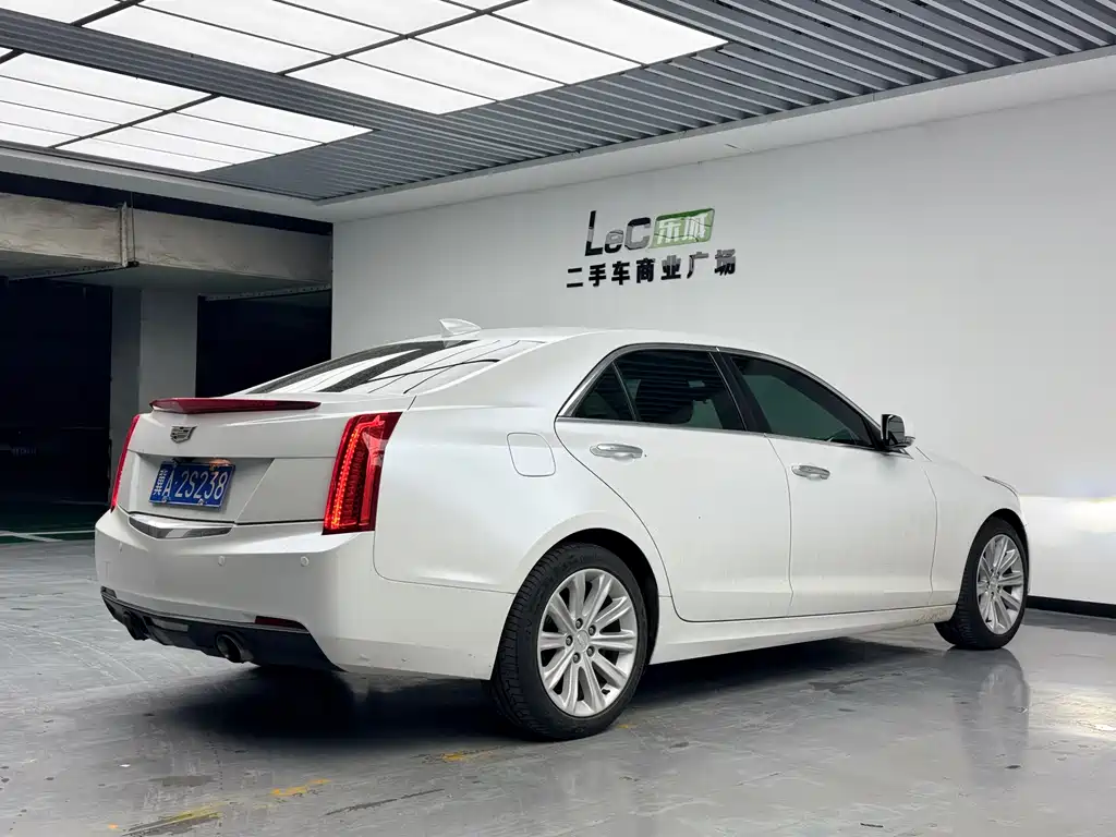 Cadillac ATS-L 2018 — фото 14