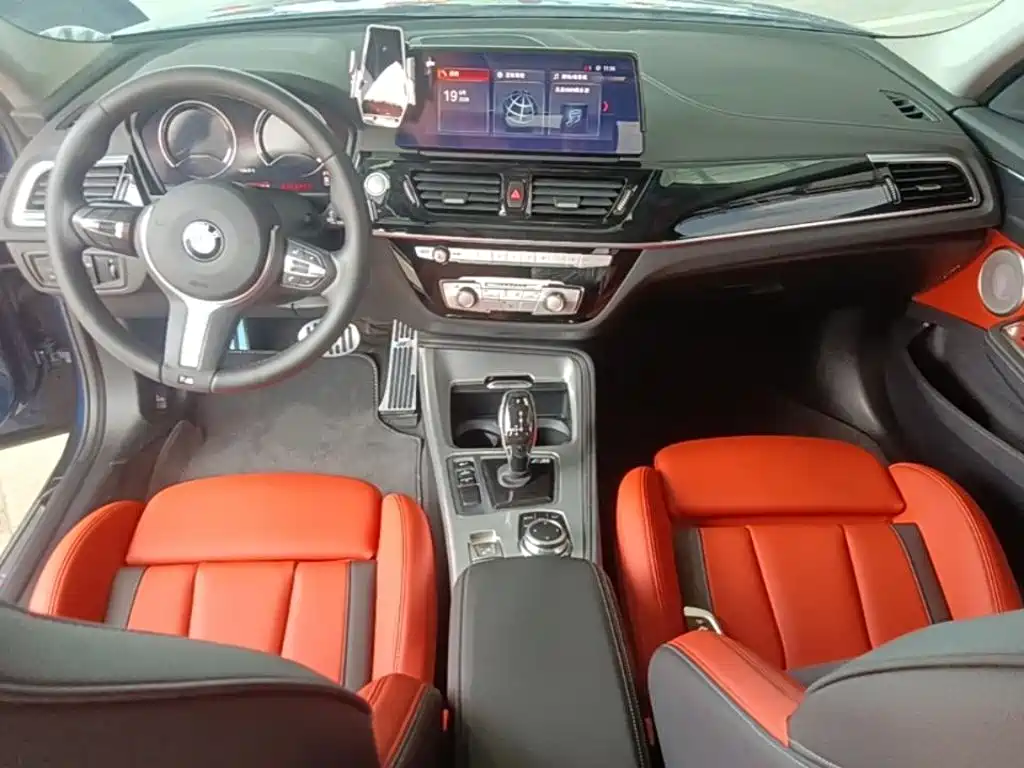 BMW 1 Series 2023 — фото 10
