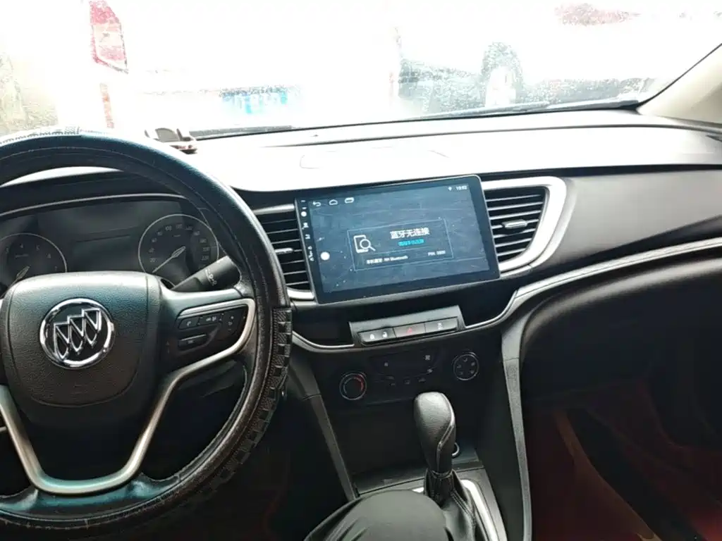 Buick Excelle 2017 — фото 10