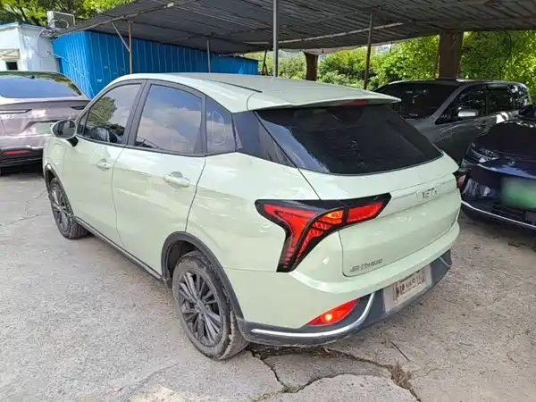 Neta V 2022