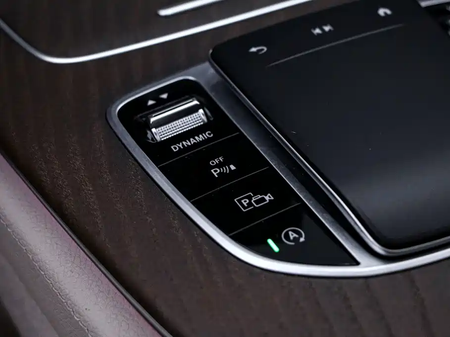 Mercedes-Benz E-Class 2021 — фото 11