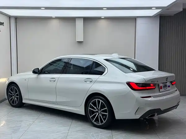BMW 3 Series 2022