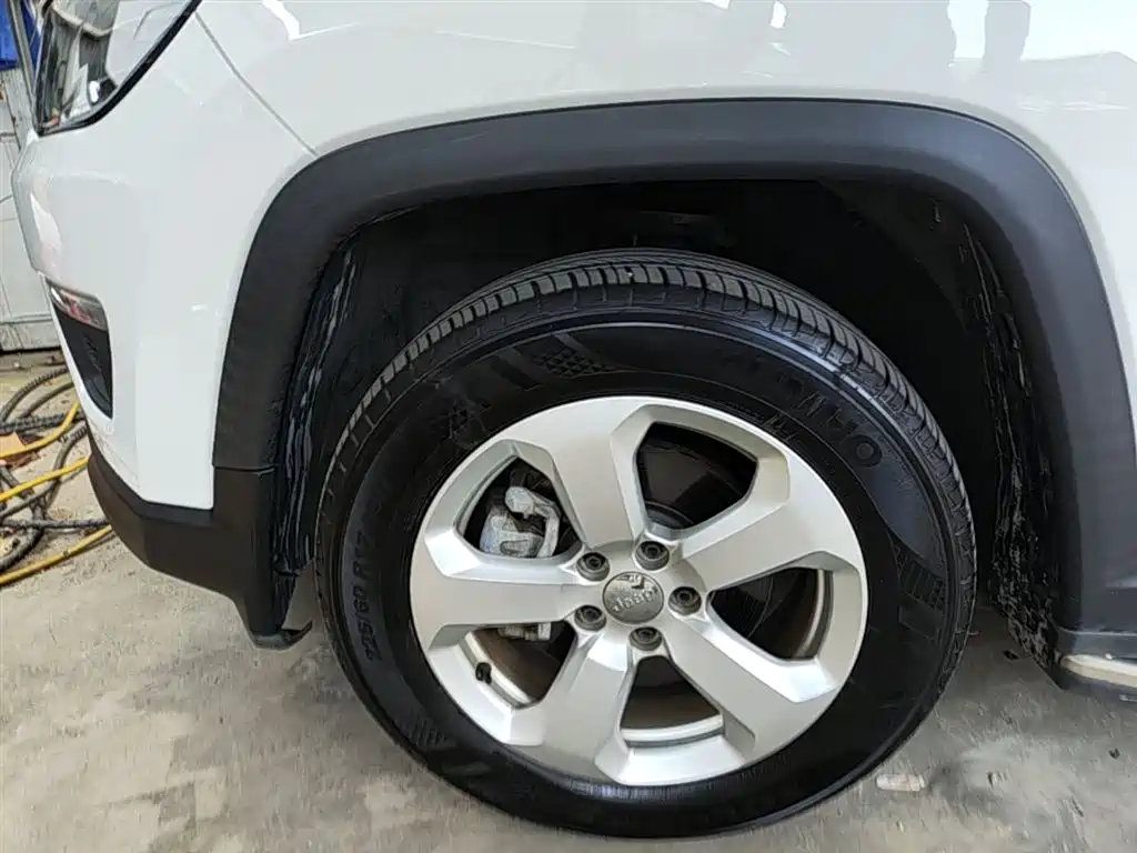 Jeep Compass 2020 — фото 23