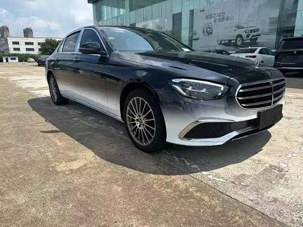 Mercedes-Benz E-Class 2022