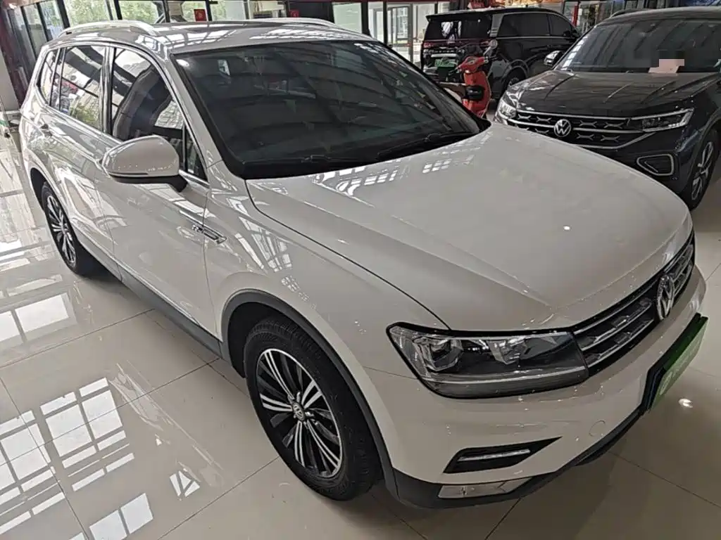 Volkswagen Tiguan L 2020 — фото 4