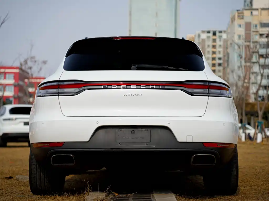 Porsche Macan 2020 — фото 23