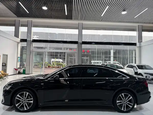 Audi A6L 2023