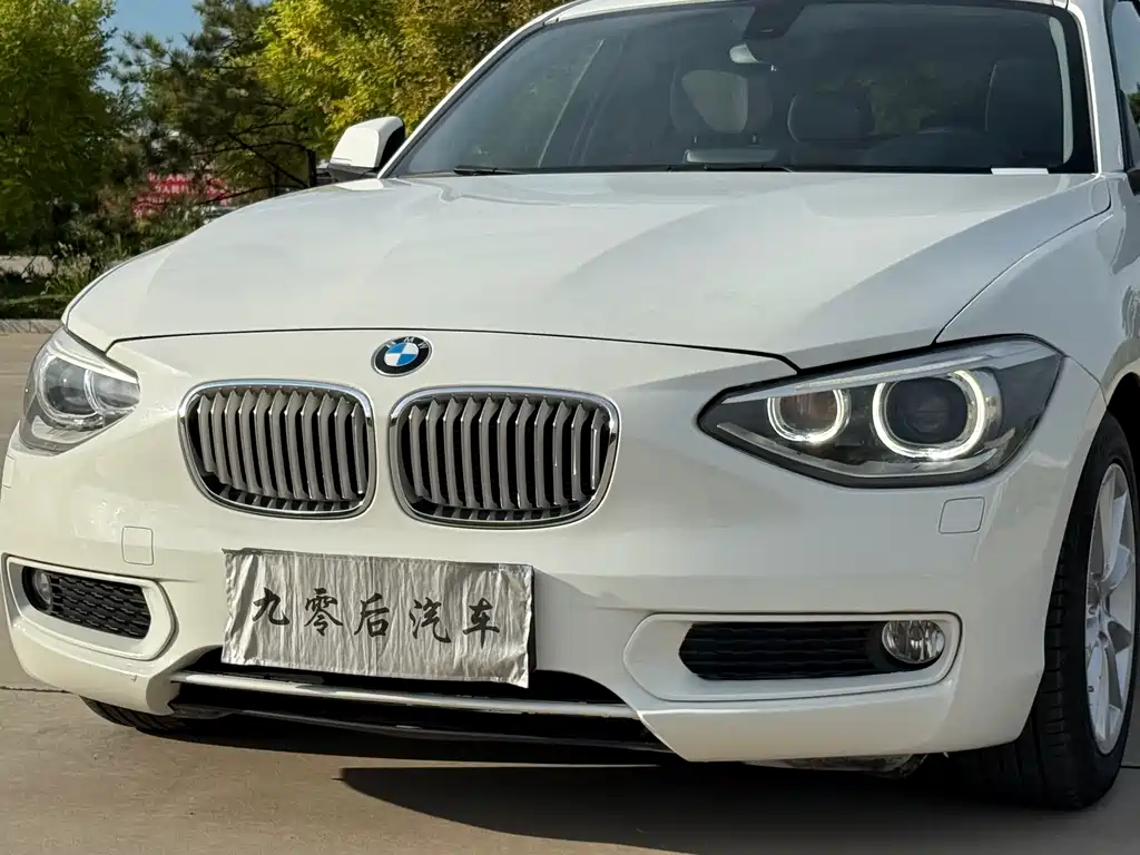 BMW 1 Series 2012 — фото 11