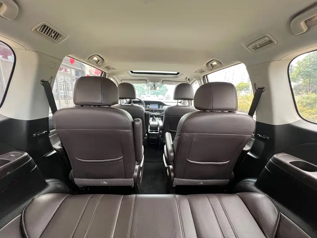 GAC Motor Trumpchi M6 2020 — фото 7