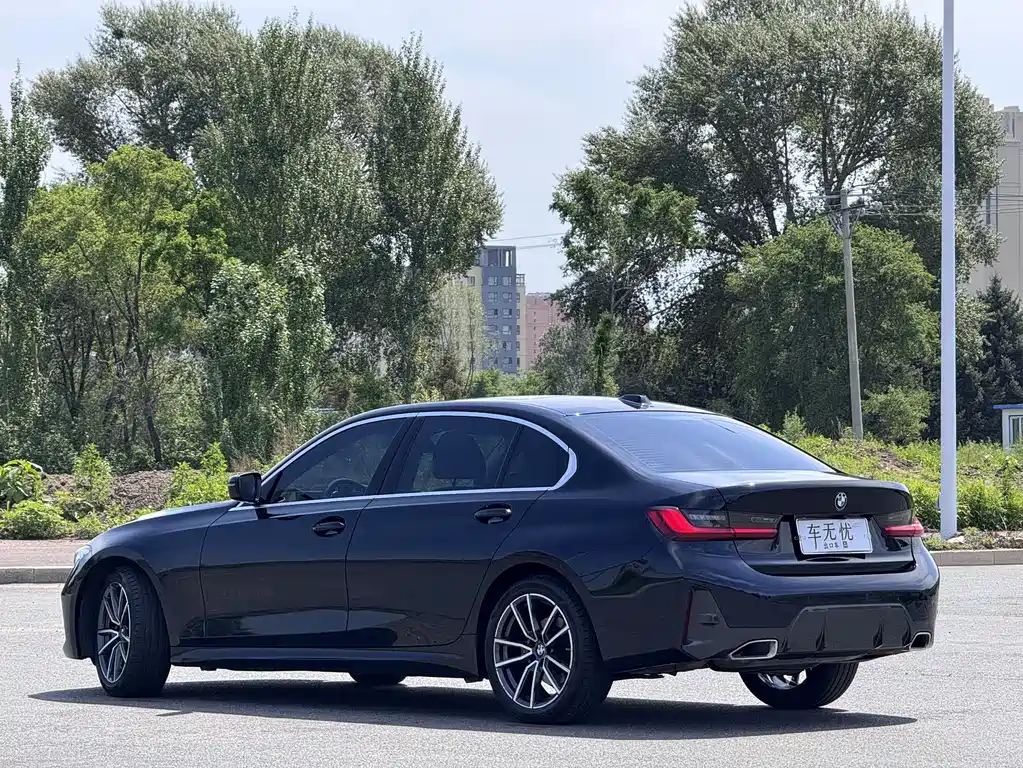 BMW 3 Series 2023