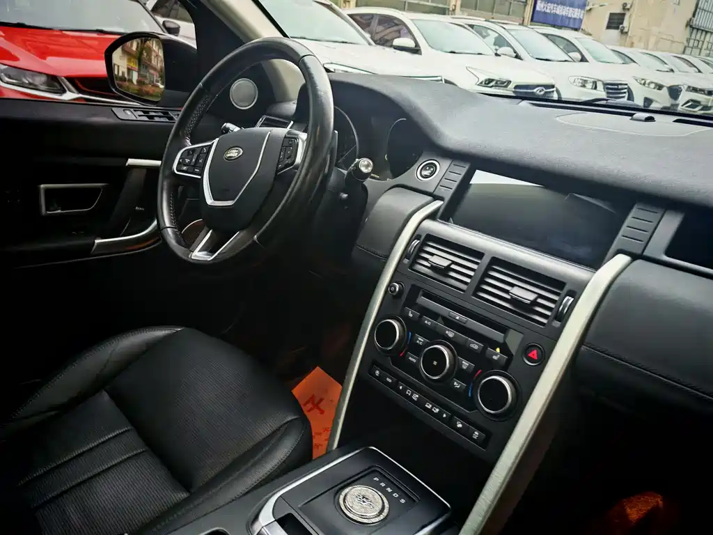 Land Rover Discovery Sport 2019 — фото 17