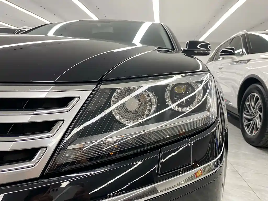 Volkswagen Phaeton 2016 — фото 22