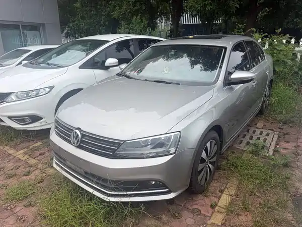 Volkswagen Sagitar 2017