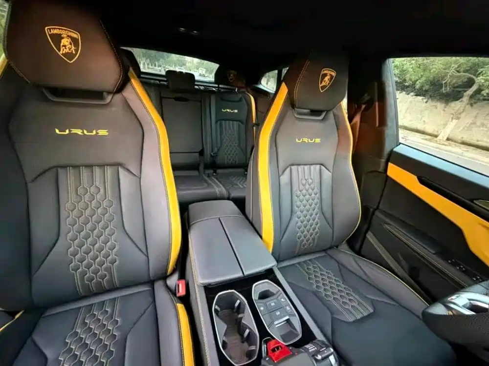 Lamborghini Urus 2025 — фото 9