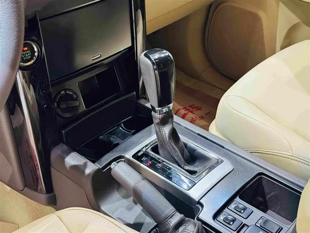 Toyota Prado 2017 — фото 17
