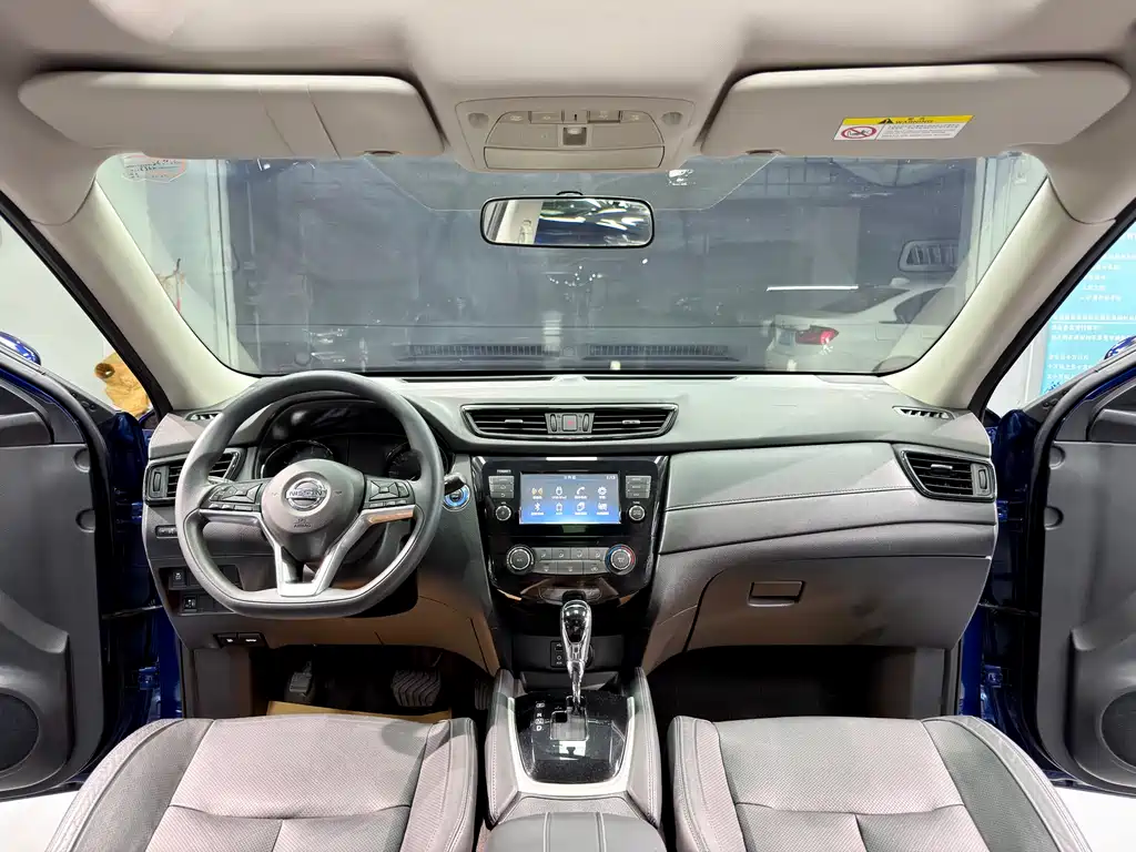 Nissan X-Trail 2018 — фото 14