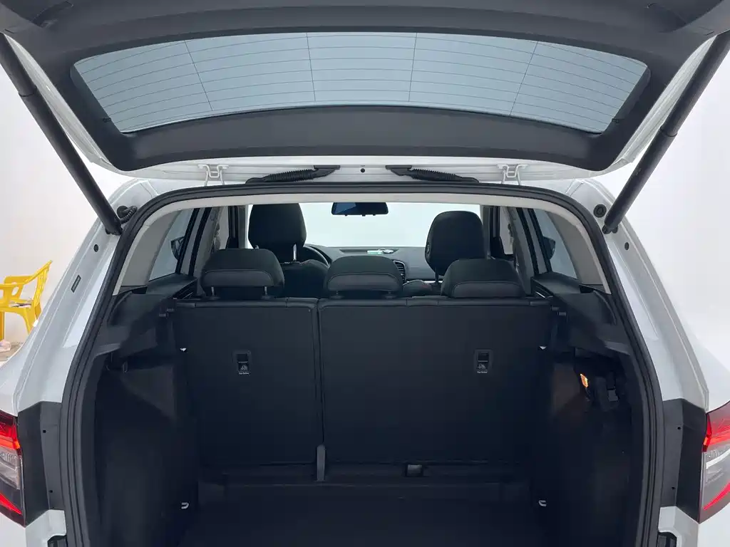 Skoda Karoq 2023 — фото 29