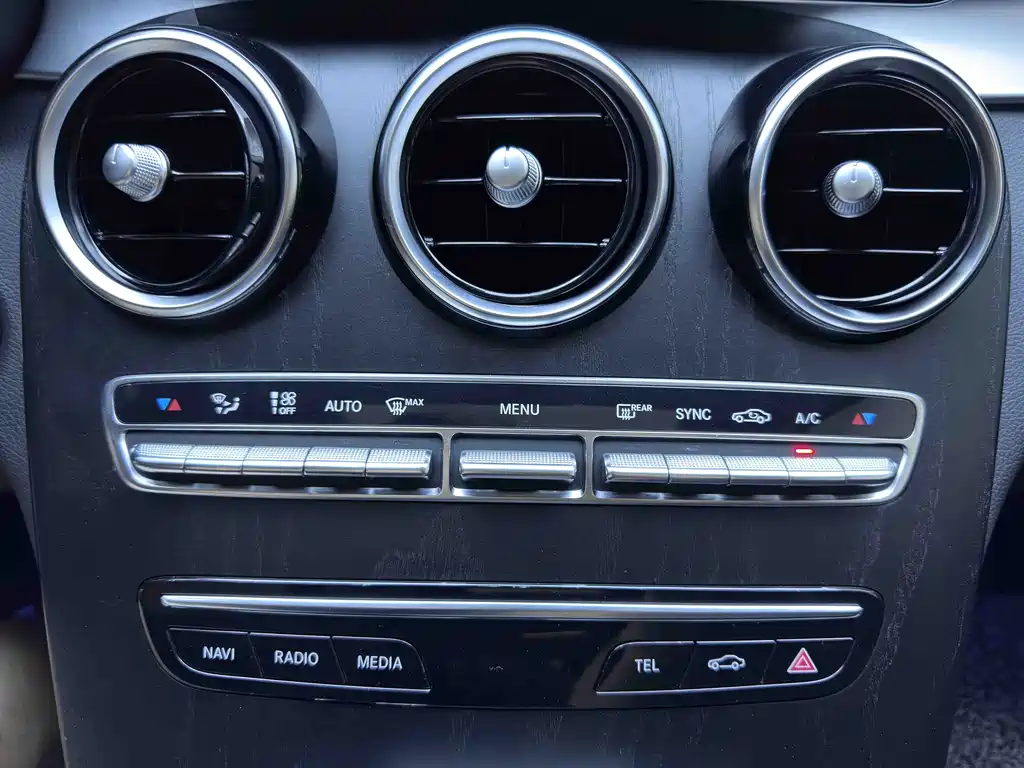 Mercedes-Benz C-Class 2020 — фото 17