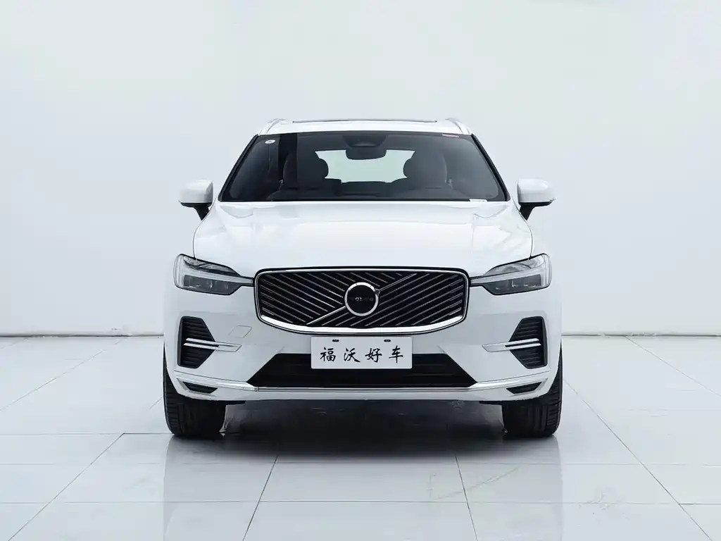 Volvo XC60 2025 — фото 2