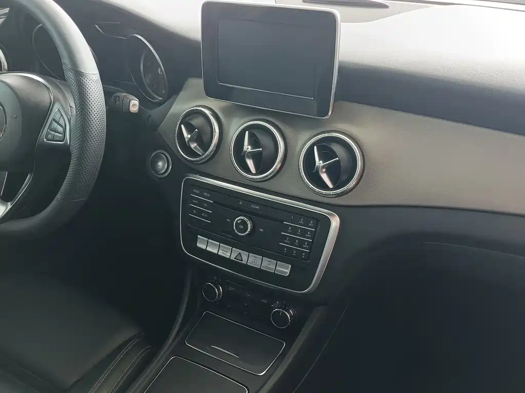 Mercedes-Benz CLA 2017 — фото 12