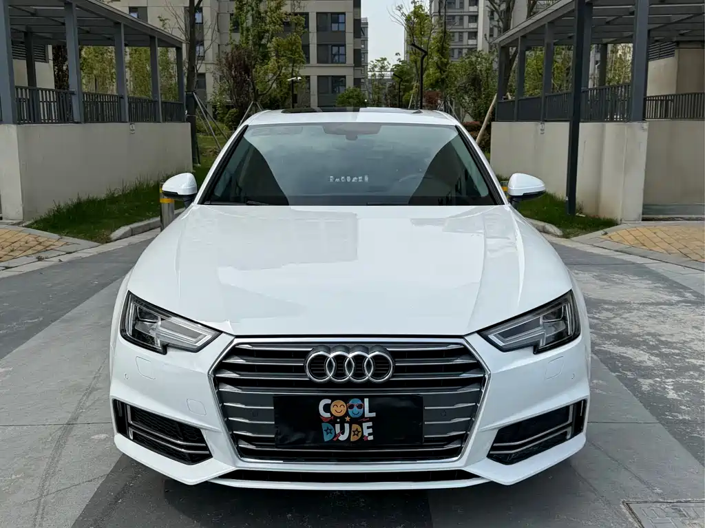 Audi A4L 2018 — фото 2