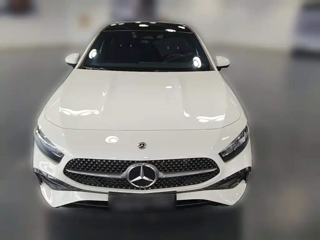 Mercedes-Benz A-Class 2024 — фото 5