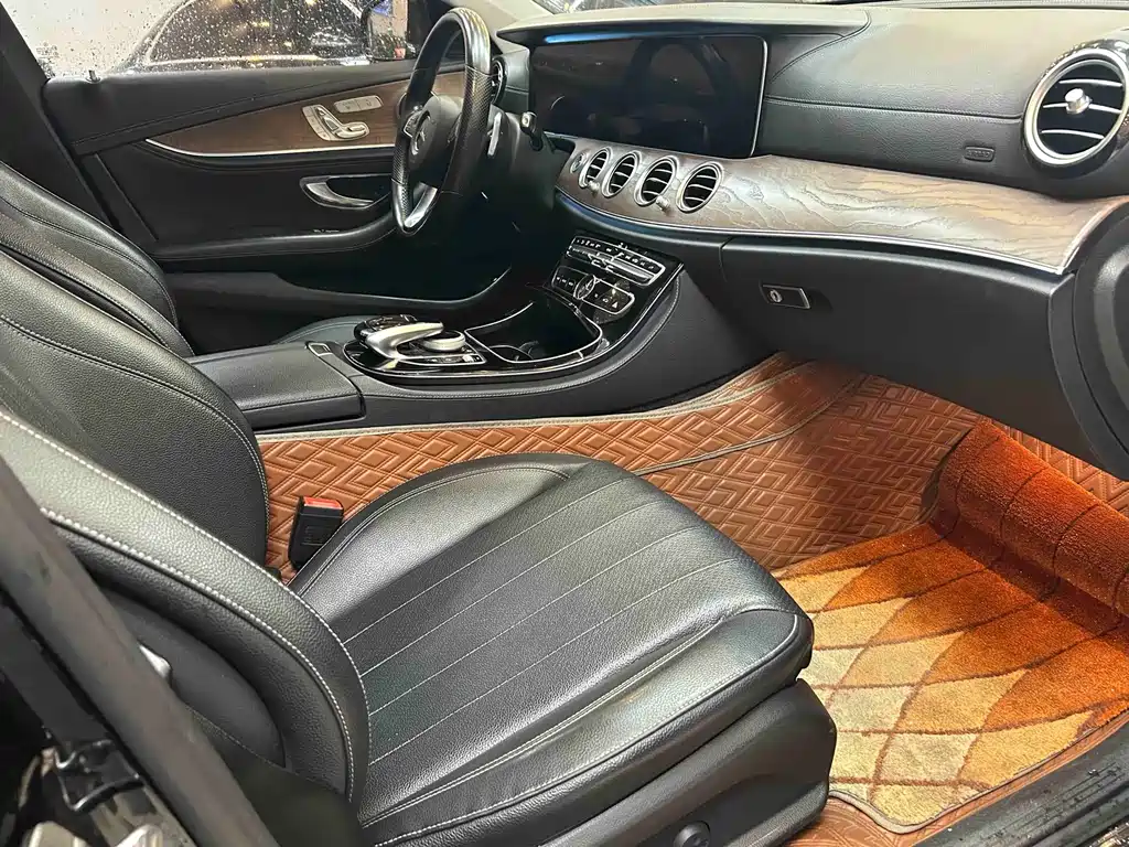 Mercedes-Benz E-Class 2016 — фото 12