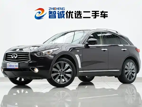 Infiniti QX70 2015