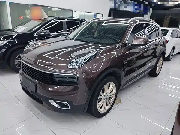 Lynk & Co 01 2017
