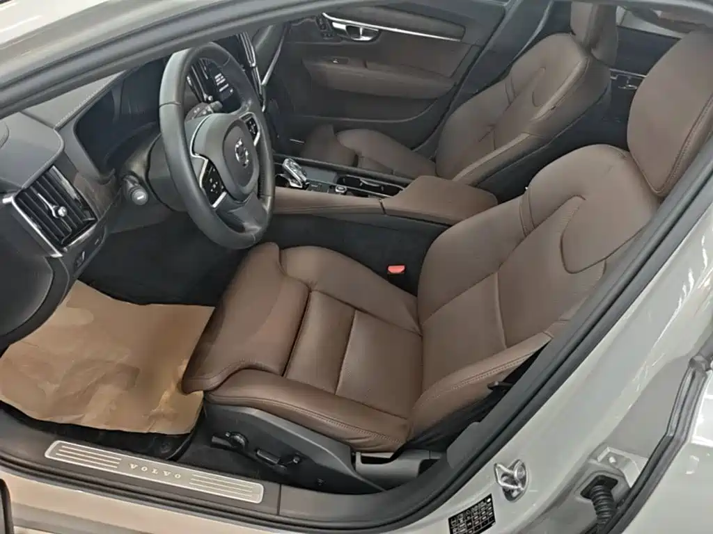 Volvo S90 2022 — фото 15