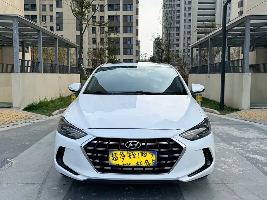 Hyundai Elantra 2020 — фото 2