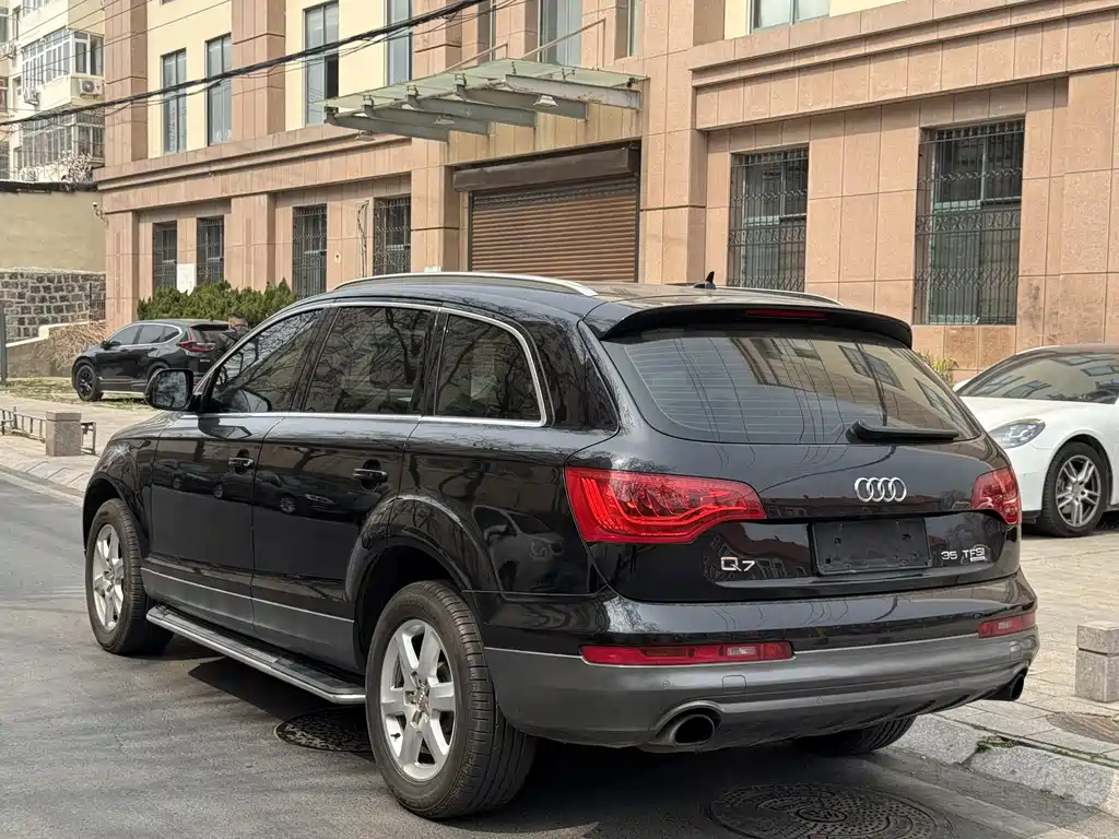 Audi Q7 2015 — фото 9