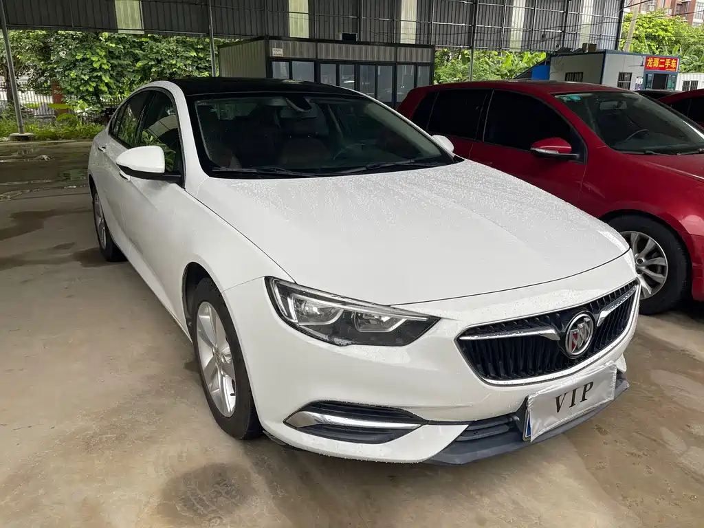 Buick Regal 2018 — фото 3