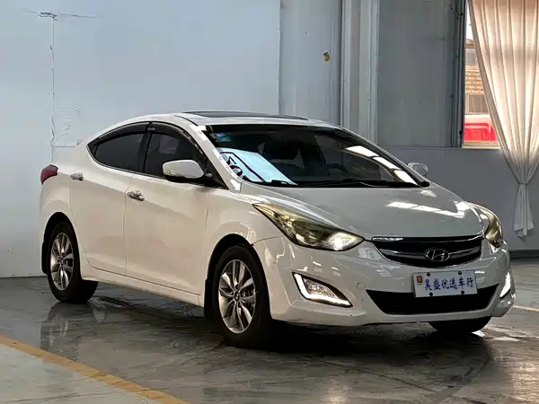 Hyundai Elantra Langdong 2016