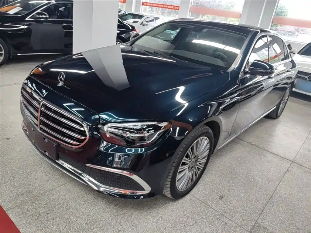 Mercedes-Benz E-Class 2023 — фото 1