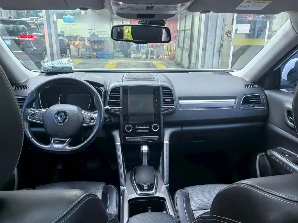 Renault Koleos 2017 — фото 10