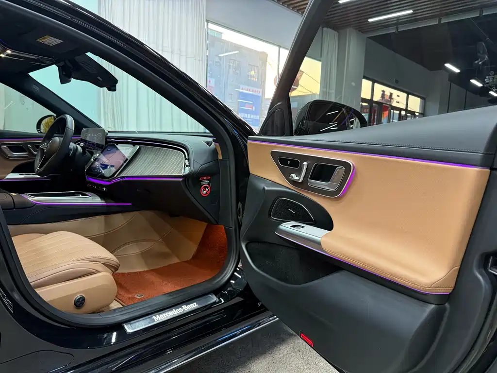 Mercedes-Benz E-Class 2024
