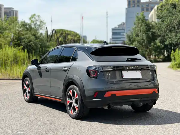 Lynk & Co 02 2018