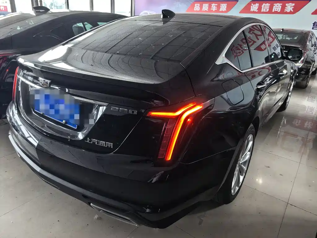 Cadillac CT5 2023 — фото 11
