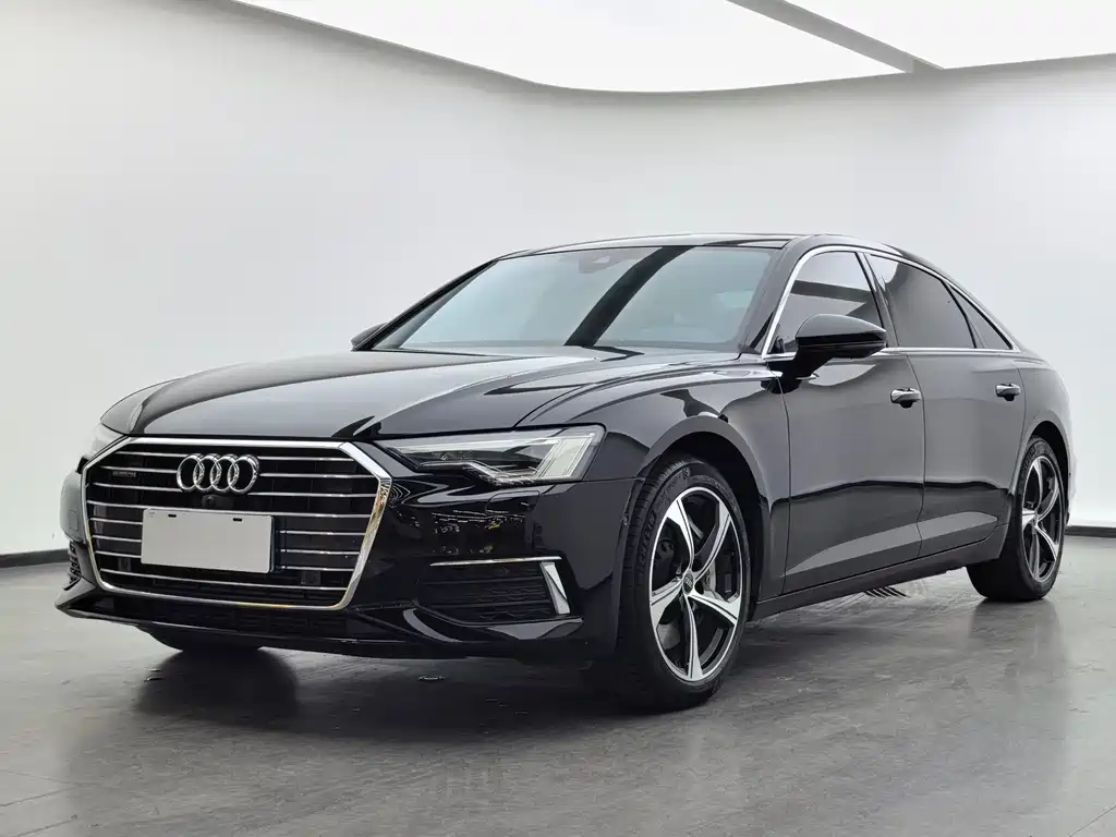 Audi A6L 2022 — фото 1